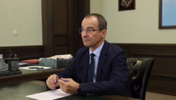 Спикер Законодательного собрания Юрий Бурлачко